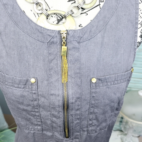 Ellen Tracy Sleeveless Linen Top in Stone Gray - Picture 5 of 10